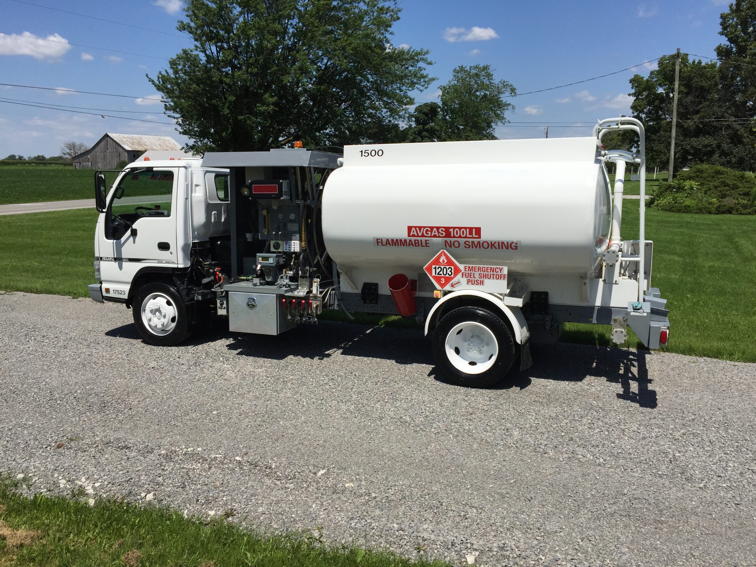 2006 - 1,500 Gallon Avgas Refueler
